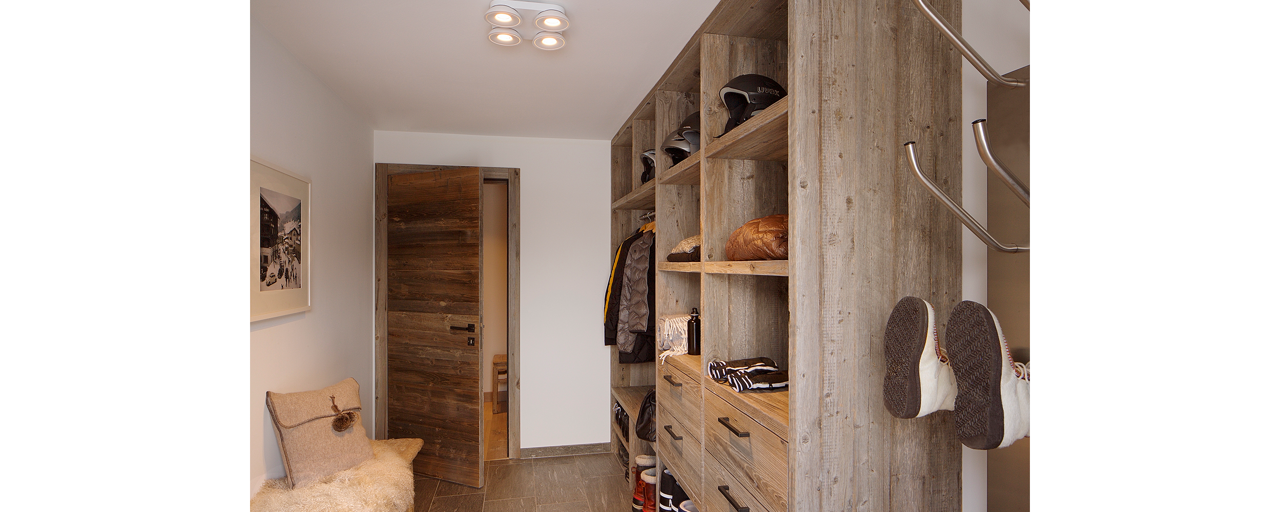DM Referenz-Garderobe2